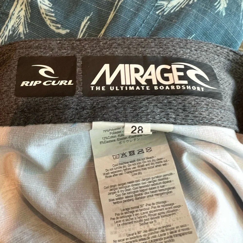 Rip Curl Men's Ultimate Mirage Revert Stretch‎ Board Shorts Size 28